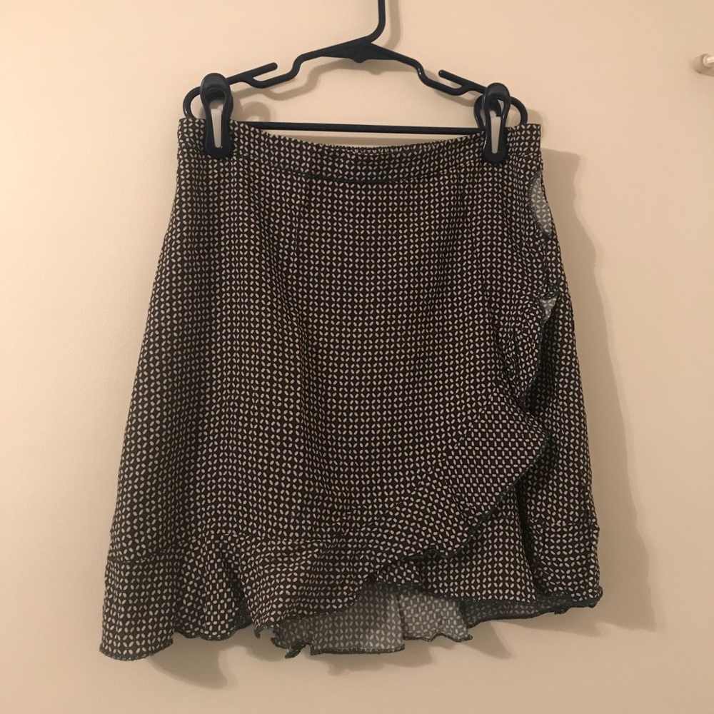 Spanish Boutique patterned mini skirt